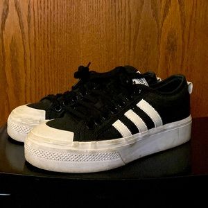 Adidas Nizza Size 8.5